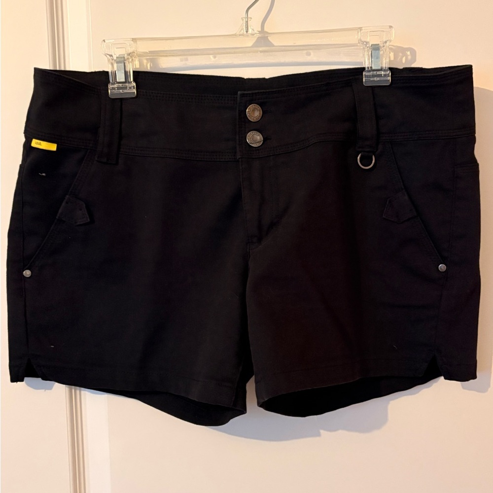 Lole Black Double-Button Shorts
